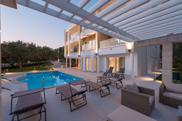 Gallery Thumbnail https://makarska-touristik.com/wp-content/uploads/2018/11/Promajna-Holiday-Home-Villa-01-A3-10.jpg