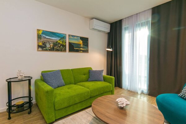 Gallery Thumbnail https://makarska-touristik.com/wp-content/uploads/2024/05/Deluxe-two-bedroom-apartment-with-pool-access-2.jpg