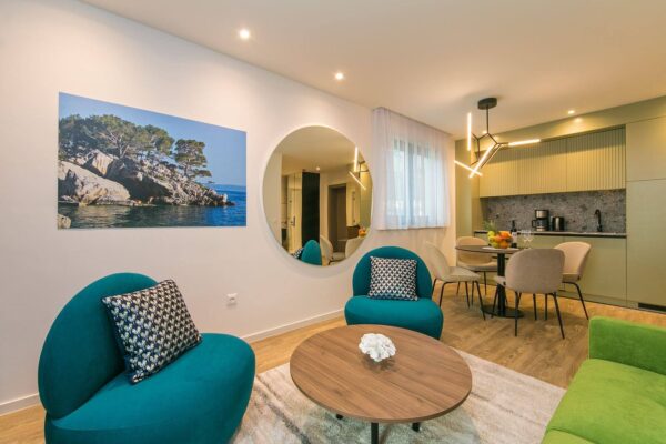 Gallery Thumbnail https://makarska-touristik.com/wp-content/uploads/2024/05/Deluxe-two-bedroom-apartment-with-pool-access-3.jpg