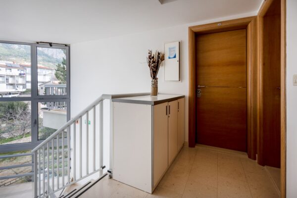 Gallery Thumbnail https://makarska-touristik.com/wp-content/uploads/2024/12/Beach-apartment-simic-room-for-two-10.jpg
