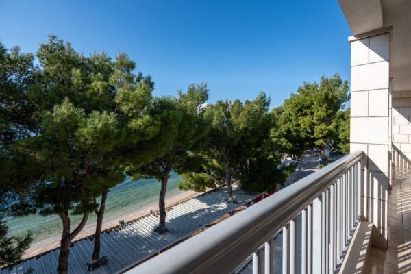 Gallery Thumbnail https://makarska-touristik.com/wp-content/uploads/2024/12/Beach-apartment-simic-three-bedroom-apartment-6-1.jpg