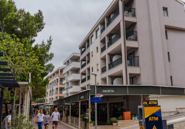 Gallery Thumbnail https://makarska-touristik.com/wp-content/uploads/2026/02/Makarska-beach-apartments-lucija-21-15.jpg