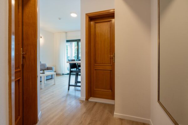 Gallery Thumbnail https://makarska-touristik.com/wp-content/uploads/2026/02/Makarska-beach-apartments-lucija-21-4.jpg