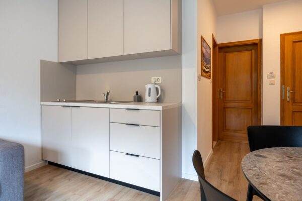 Gallery Thumbnail https://makarska-touristik.com/wp-content/uploads/2026/02/Makarska-beach-apartments-lucija-22-10-1.jpg