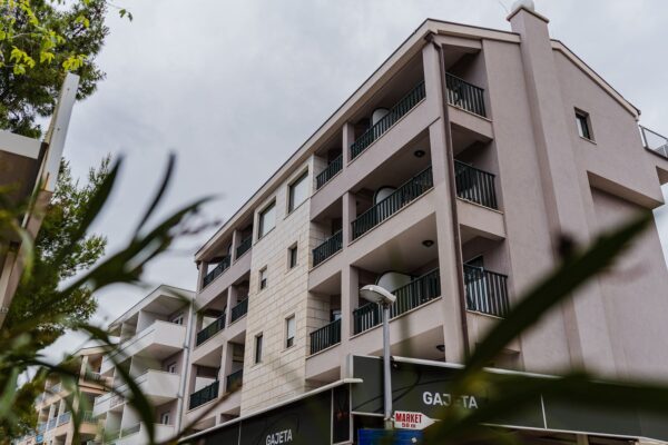 Gallery Thumbnail https://makarska-touristik.com/wp-content/uploads/2026/02/Makarska-beach-apartments-lucija-22-16-1.jpg