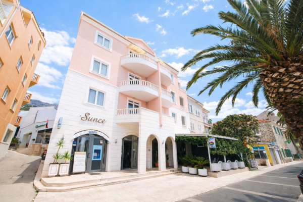 Gallery Thumbnail https://makarska-touristik.com/wp-content/uploads/2026/03/Seaview-Villa-Sunce-Podgora-A2-2-19.png