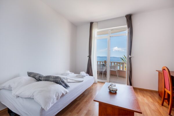Gallery Thumbnail https://makarska-touristik.com/wp-content/uploads/2026/03/Seaview-Villa-Sunce-Podgora-A2-2-2.jpg