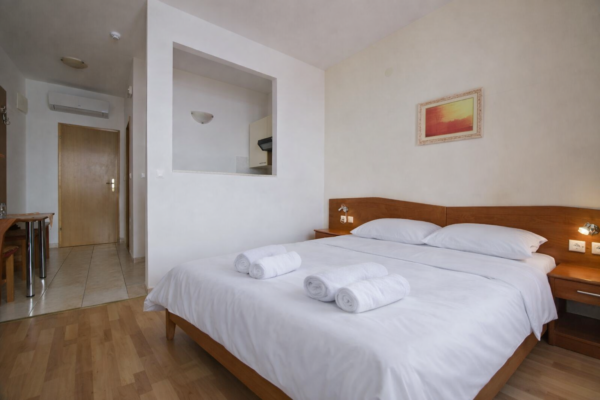 Gallery Thumbnail https://makarska-touristik.com/wp-content/uploads/2026/03/Seaview-Villa-Sunce-Podgora-A2-5.png