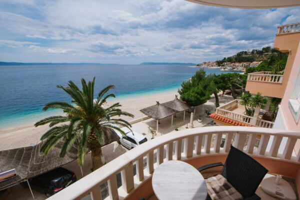 Gallery Thumbnail https://makarska-touristik.com/wp-content/uploads/2026/03/Seaview-Villa-Sunce-Podgora-A2-7.jpeg