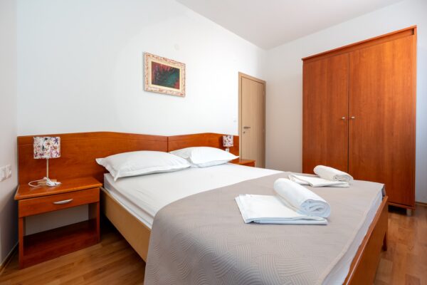Gallery Thumbnail https://makarska-touristik.com/wp-content/uploads/2026/03/Seaview-Villa-Sunce-Podgora-A3-1-18.jpg