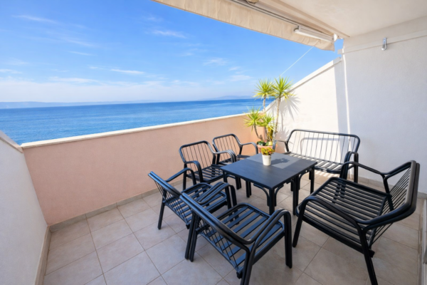 Gallery Thumbnail https://makarska-touristik.com/wp-content/uploads/2026/03/Seaview-Villa-Sunce-Podgora-A5-2-1.png