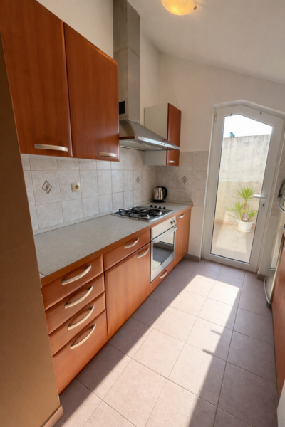 Gallery Thumbnail https://makarska-touristik.com/wp-content/uploads/2026/03/Seaview-Villa-Sunce-Podgora-A5-2-5.png