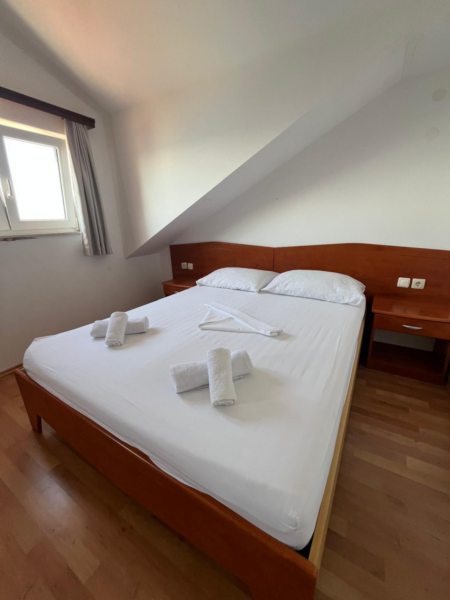 Gallery Thumbnail https://makarska-touristik.com/wp-content/uploads/2026/03/Seaview-Villa-Sunce-Podgora-A5-2-8.png