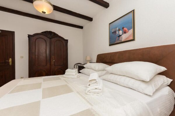 Gallery Thumbnail https://makarska-touristik.com/wp-content/uploads/2026/05/Apartman-Listun-13.jpg