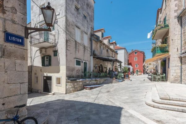 Gallery Thumbnail https://makarska-touristik.com/wp-content/uploads/2026/05/Apartman-Listun-19.jpg