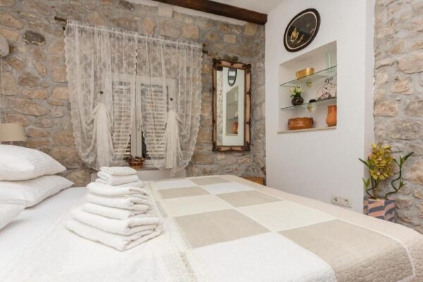 Gallery Thumbnail https://makarska-touristik.com/wp-content/uploads/2026/05/Apartman-Listun-21.jpg