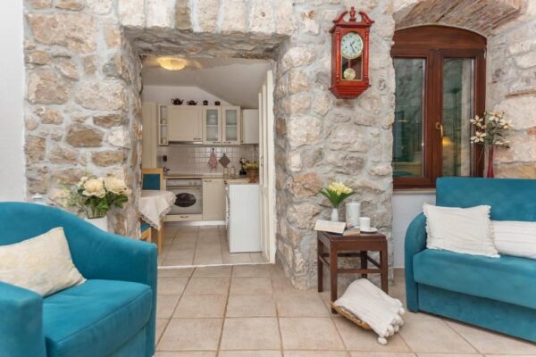 Gallery Thumbnail https://makarska-touristik.com/wp-content/uploads/2026/05/Apartman-Listun-23.jpg