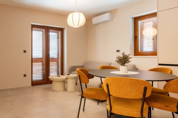 Gallery Thumbnail https://makarska-touristik.com/wp-content/uploads/2026/05/Villa-Merkur-A2-2.jpg