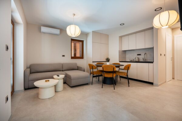 Gallery Thumbnail https://makarska-touristik.com/wp-content/uploads/2026/05/Villa-Merkur-A2-4.jpg