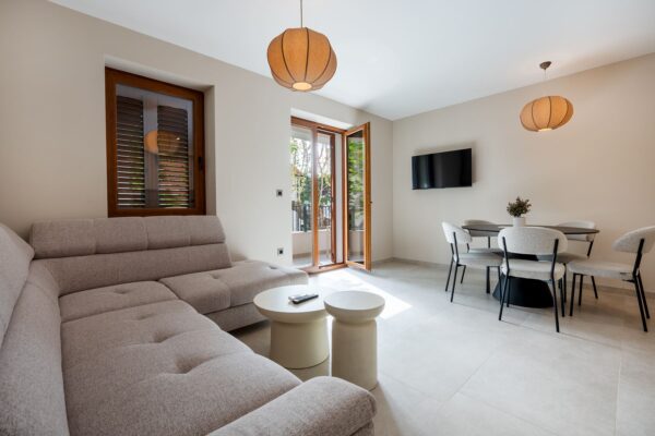 Gallery Thumbnail https://makarska-touristik.com/wp-content/uploads/2026/05/Villa-Merkur-A4-4.jpg