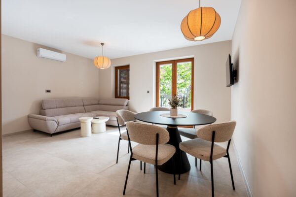 Gallery Thumbnail https://makarska-touristik.com/wp-content/uploads/2026/05/Villa-Merkur-A4-5.jpg
