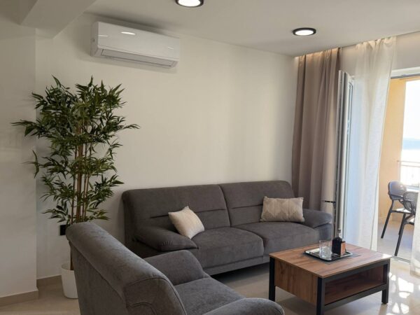Gallery Thumbnail https://makarska-touristik.com/wp-content/uploads/2026/06/Sunset-apartman-Tucepi-15.jpg