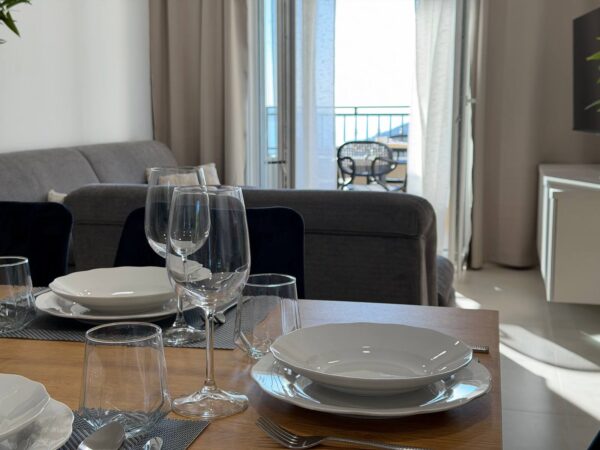 Gallery Thumbnail https://makarska-touristik.com/wp-content/uploads/2026/06/Sunset-apartman-Tucepi-17.jpg