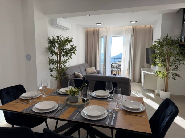 Gallery Thumbnail https://makarska-touristik.com/wp-content/uploads/2026/06/Sunset-apartman-Tucepi-18.jpg