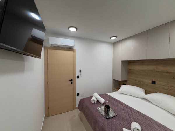 Gallery Thumbnail https://makarska-touristik.com/wp-content/uploads/2026/06/Sunset-apartman-Tucepi-26.jpg