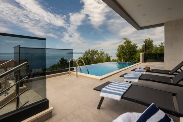 Gallery Thumbnail https://makarska-touristik.com/wp-content/uploads/2026/06/Villa-Lux55-10.jpg