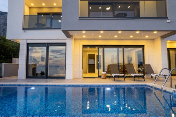 Gallery Thumbnail https://makarska-touristik.com/wp-content/uploads/2026/06/Villa-Lux55-12.jpg
