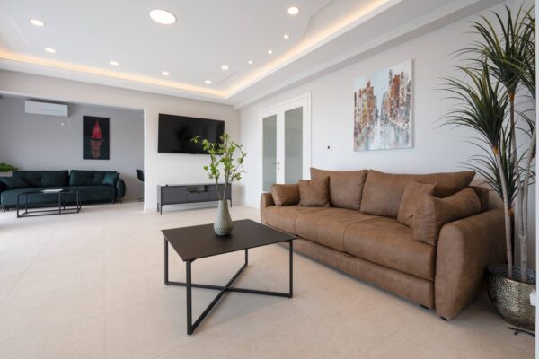 Gallery Thumbnail https://makarska-touristik.com/wp-content/uploads/2026/06/Villa-Lux55-14.jpg
