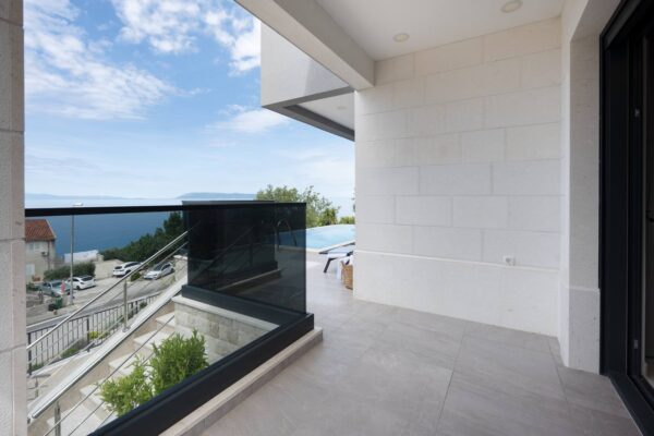 Gallery Thumbnail https://makarska-touristik.com/wp-content/uploads/2026/06/Villa-Lux55-19.jpg