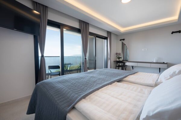 Gallery Thumbnail https://makarska-touristik.com/wp-content/uploads/2026/06/Villa-Lux55-27.jpg