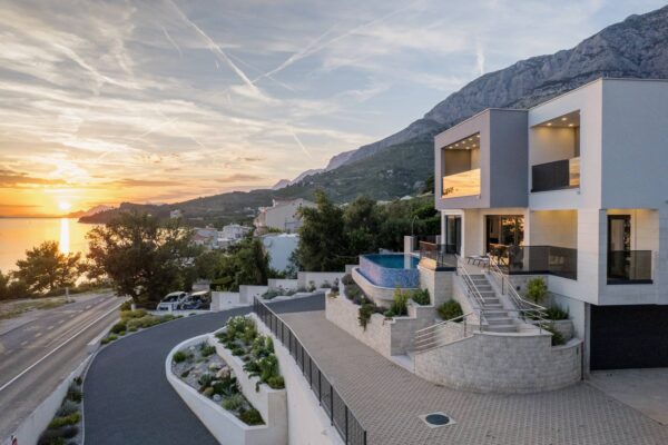Gallery Thumbnail https://makarska-touristik.com/wp-content/uploads/2026/06/Villa-Lux55-4.jpg
