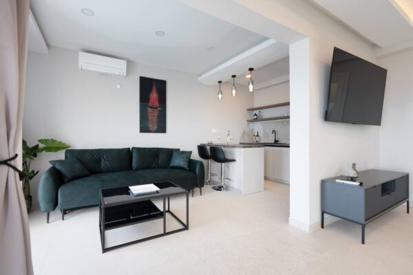 Gallery Thumbnail https://makarska-touristik.com/wp-content/uploads/2026/06/Villa-Lux55-7.jpg