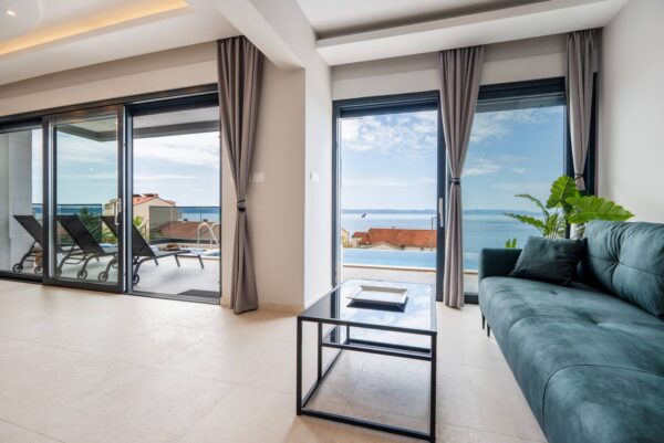 Gallery Thumbnail https://makarska-touristik.com/wp-content/uploads/2026/06/Villa-Lux55-9.jpg